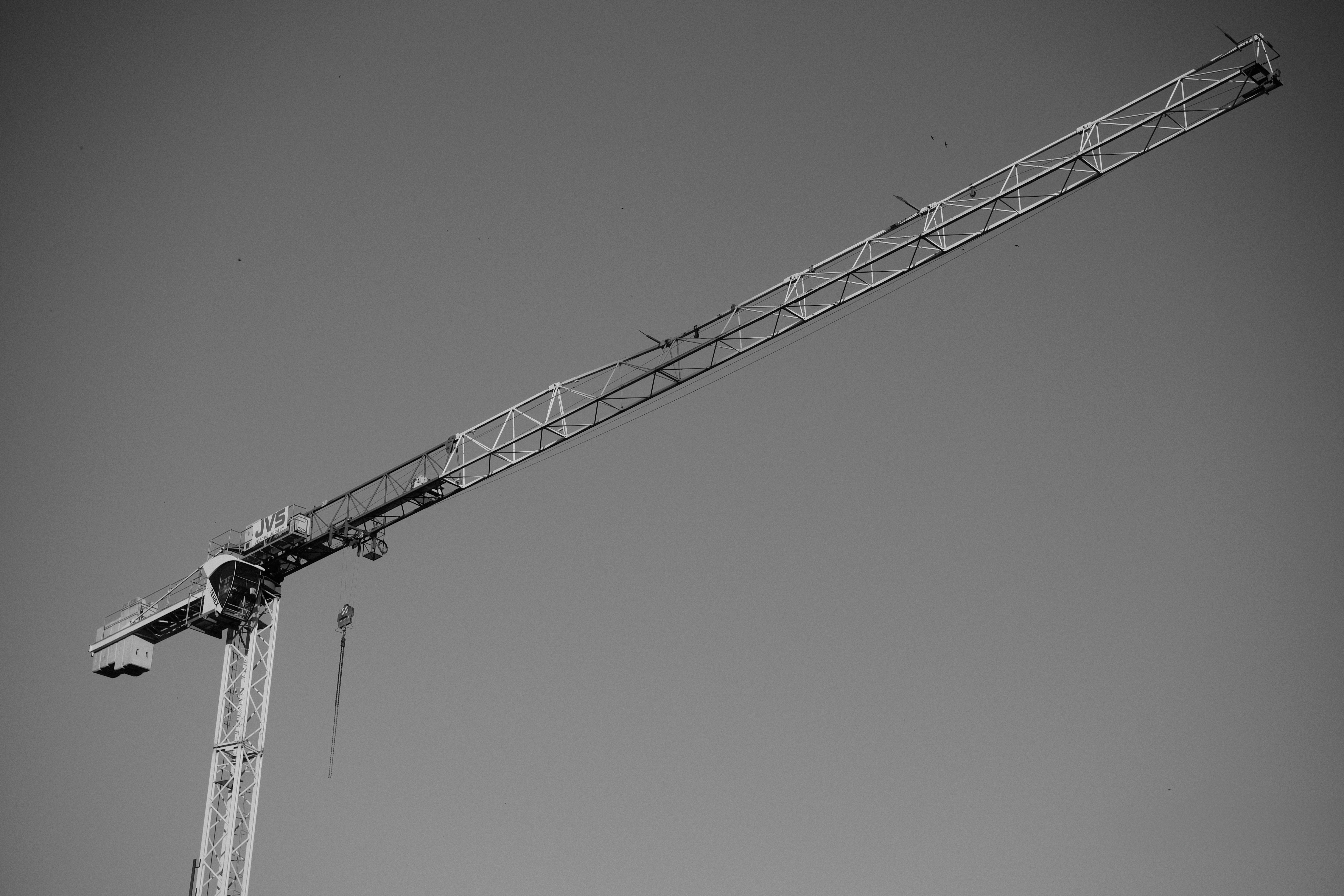 RE2020 et RE2025 : Impacts sur vos projets de construction - Guide FacturesPro